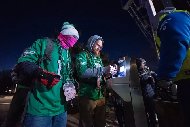 eagles parade tracker